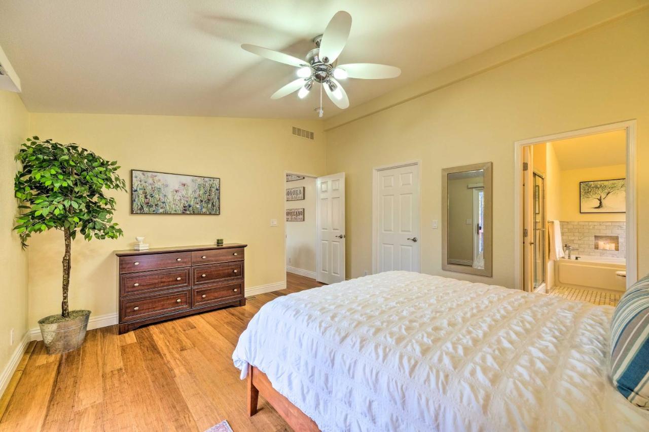 Groveland Gem With Deck, Game Room And Much More! Esterno foto